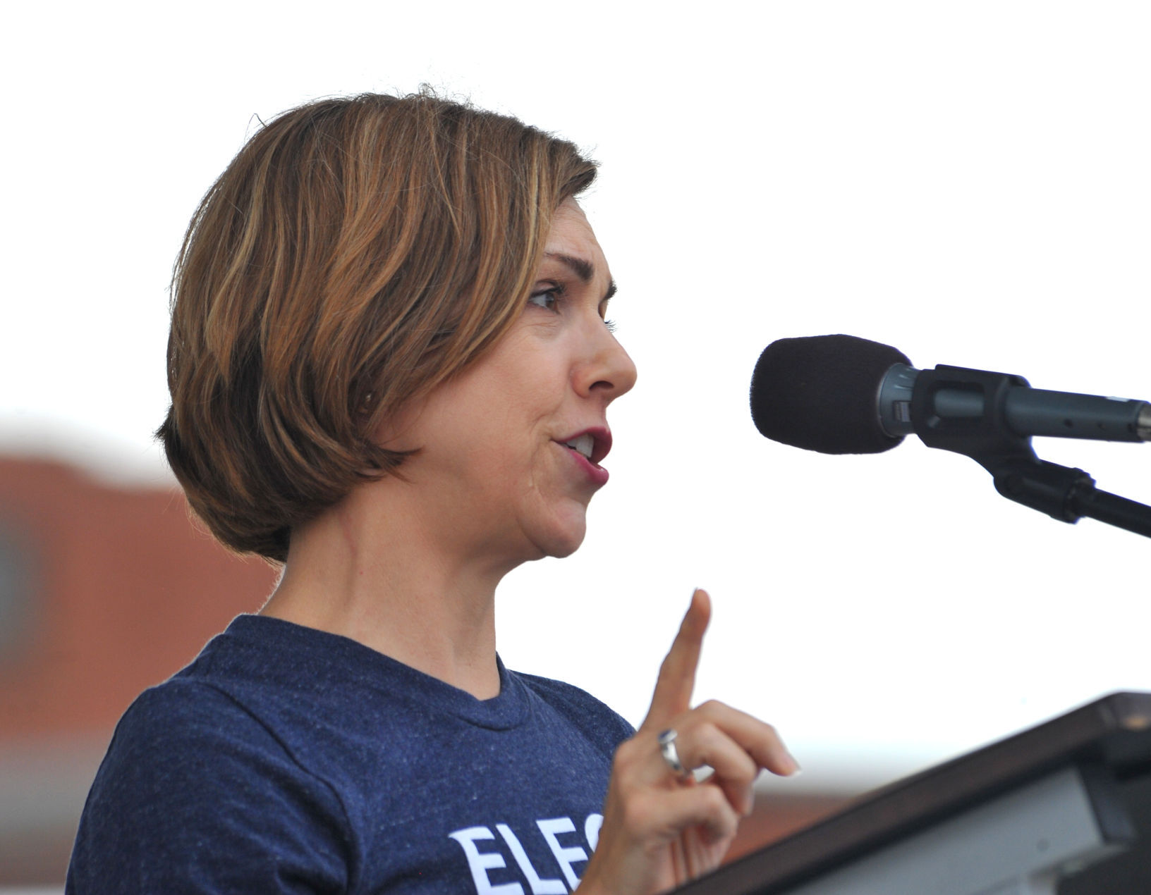 100221-qc-nws-womensrally-144